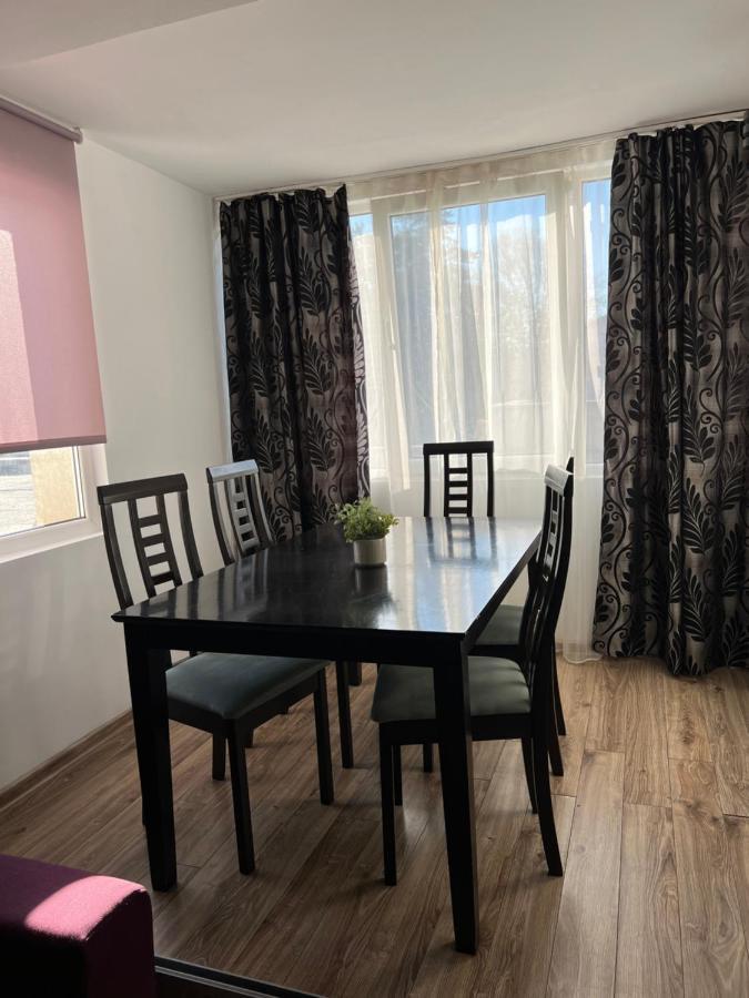 Nordic Sunny Apartment Сучава Экстерьер фото